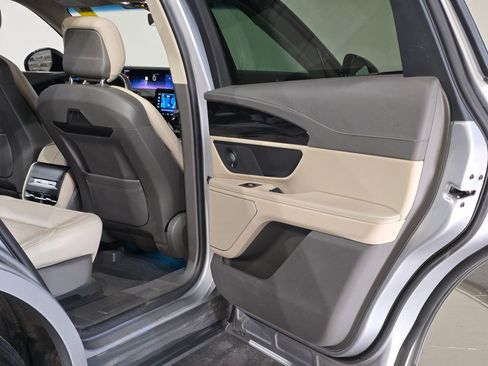 Used 2024 Lincoln Nautilus Reserve w/ Equipment Group 202A image 45