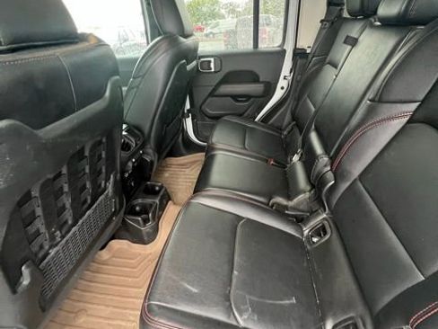 Used 2023 Jeep Gladiator Rubicon w/ Cold Weather Group image 10