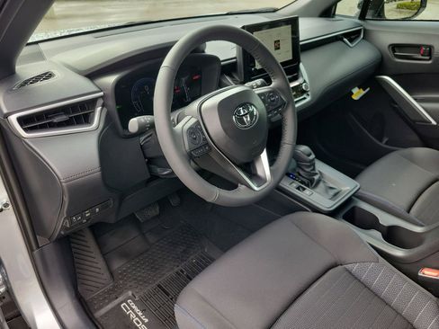 New 2026 Toyota Corolla Cross SE image 15