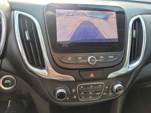 Used 2021 Chevrolet Equinox LT image 24