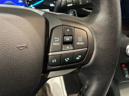 Used 2020 Ford Explorer XLT w/ Equipment Group 202A AWD/4WD image 29