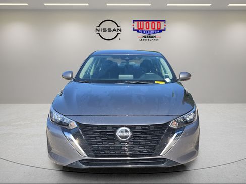 Used 2024 Nissan Sentra SV FWD image 6