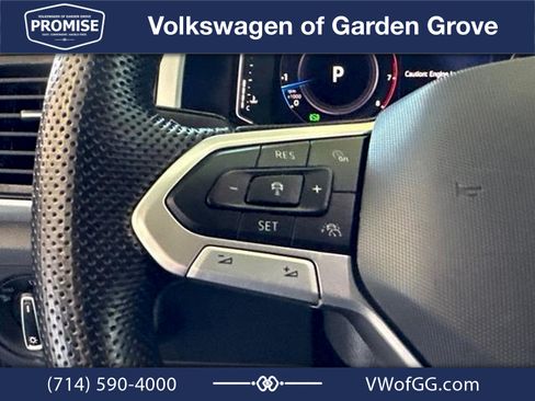 Used 2023 Volkswagen Atlas SEL R-Line AWD/4WD image 19