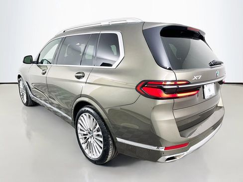 Used 2025 BMW X7 xDrive40i w/ Premium Package AWD/4WD image 7