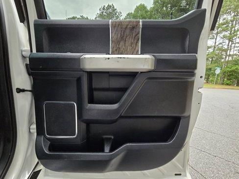 Used 2019 Ford F250 Lariat w/ Lariat Ultimate Package image 25