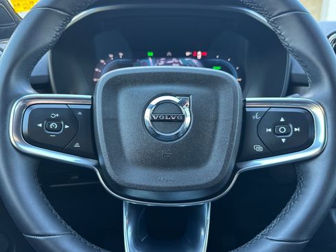 Certified 2023 Volvo XC40 Recharge Core image 26