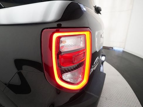 Used 2021 Ford Bronco Sport Outer Banks w/ Outer Banks Package (96D) image 33