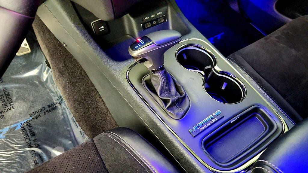 Used 2018 Dodge Durango SRT w/ Technology Group AWD/4WD image 18