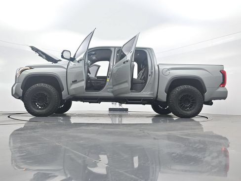 Used 2024 Toyota Tundra SR5 w/ SR5 Premium Package AWD/4WD image 42