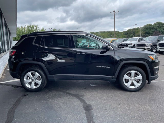 Used 2020 Jeep Compass Latitude w/ Popular Equipment Group AWD/4WD image 4