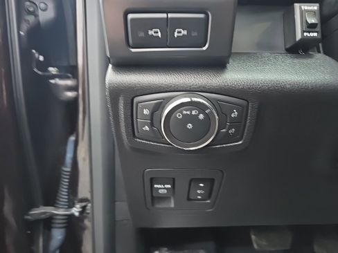 Used 2018 Ford F150 XLT w/ Equipment Group 302A Luxury image 22