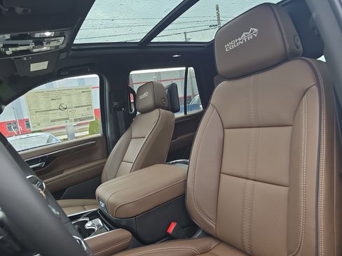 New 2026 Chevrolet Tahoe High Country image 12