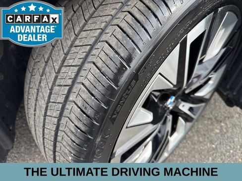 Used 2025 BMW 530i xDrive w/ Premium Package AWD/4WD image 8