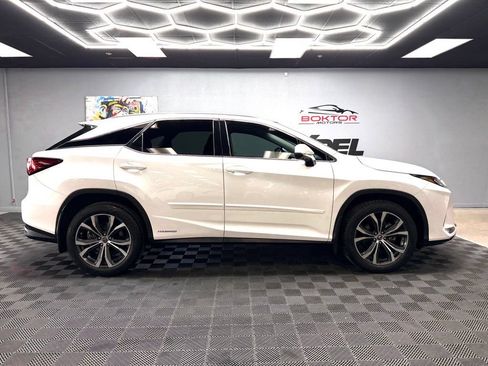 Used 2022 Lexus RX 450h AWD w/ Premium Package image 16