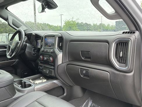 Used 2021 Chevrolet Silverado 1500 LTZ w/ LTZ Premium Package AWD/4WD image 18