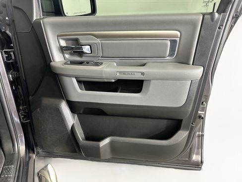 Used 2018 RAM 1500 Big Horn AWD/4WD image 30