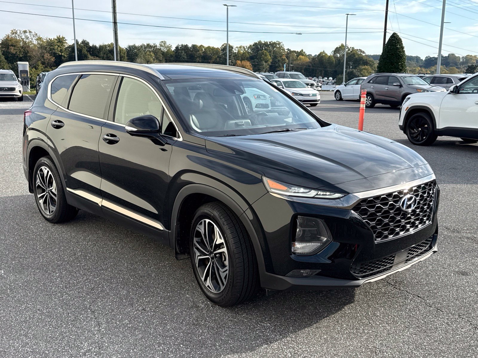 Used 2020 Hyundai Santa Fe Limited FWD image 3