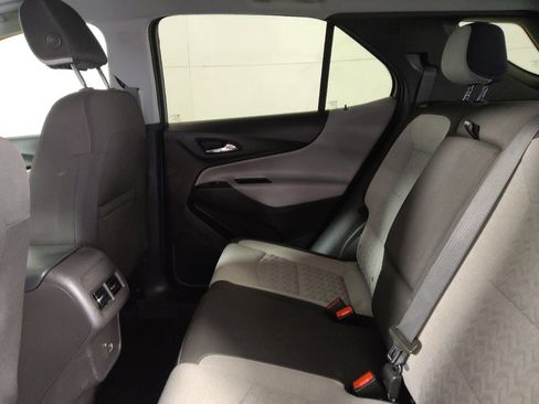 Used 2024 Chevrolet Equinox LS w/ LS Convenience Package image 18