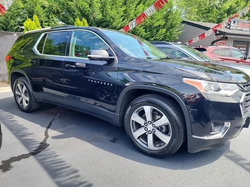 Used 2018 Chevrolet Traverse LT AWD/4WD image 8