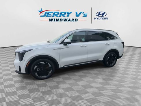 Used 2025 Kia Sorento SX Prestige image 4