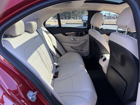 Used 2018 Mercedes-Benz C 300 Sedan w/ Parking Assist Package image 31