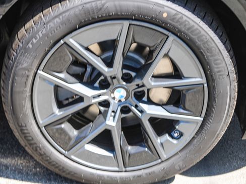 New 2026 BMW i4 eDrive40 w/ Parking Assistance Package RWD image 10