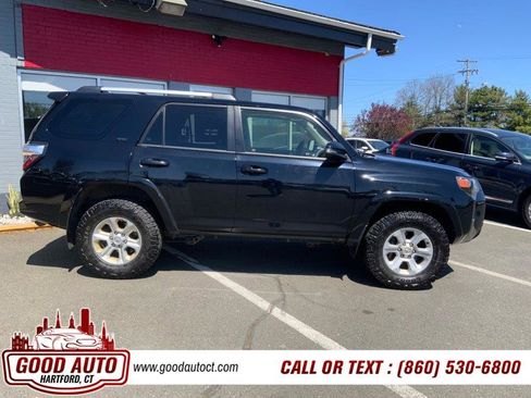 Used 2019 Toyota 4Runner SR5 Premium AWD/4WD image 4