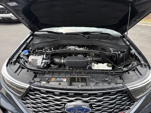 Used 2023 Ford Explorer ST w/ Equipment Group 401A AWD/4WD image 36
