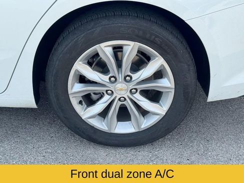 Used 2024 Chevrolet Malibu LT image 9