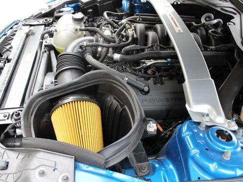 Used 2020 Ford Mustang Shelby GT350 w/ Technology Package RWD image 30