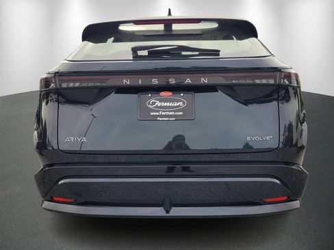 Used 2023 Nissan Ariya FWD image 6