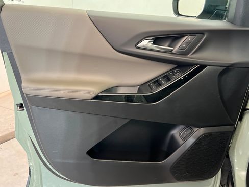 New 2026 Chevrolet Equinox LT w/ Convenience Package II image 15