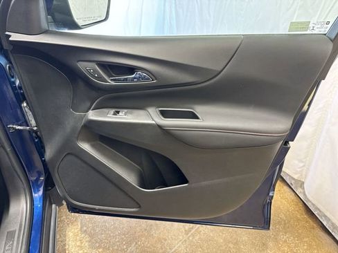 Certified 2023 Chevrolet Equinox RS FWD image 26