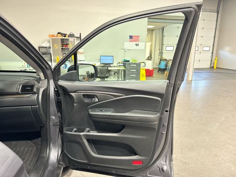 Used 2022 Honda Pilot Special Edition image 28