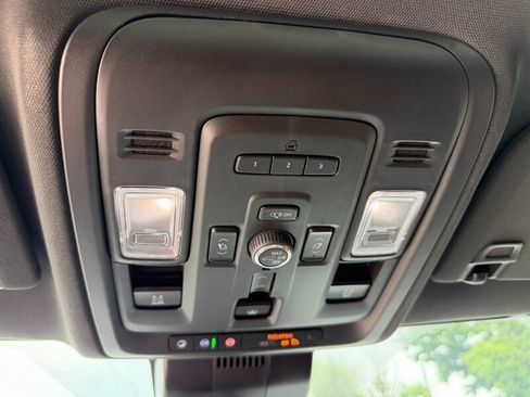 Used 2024 Chevrolet Tahoe High Country AWD/4WD image 43