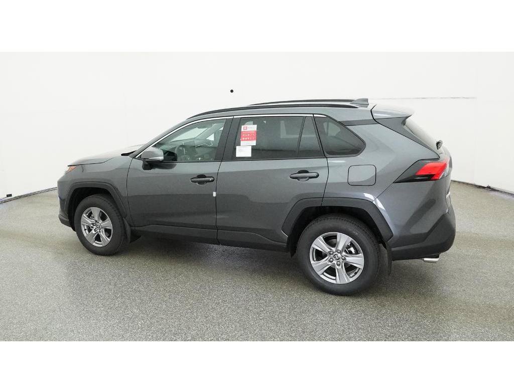 Used 2025 Toyota RAV4 XLE w/ Convenience Package FWD image 6