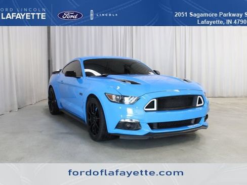 Used 2017 Ford Mustang GT w/ Black Accent Package RWD image 1