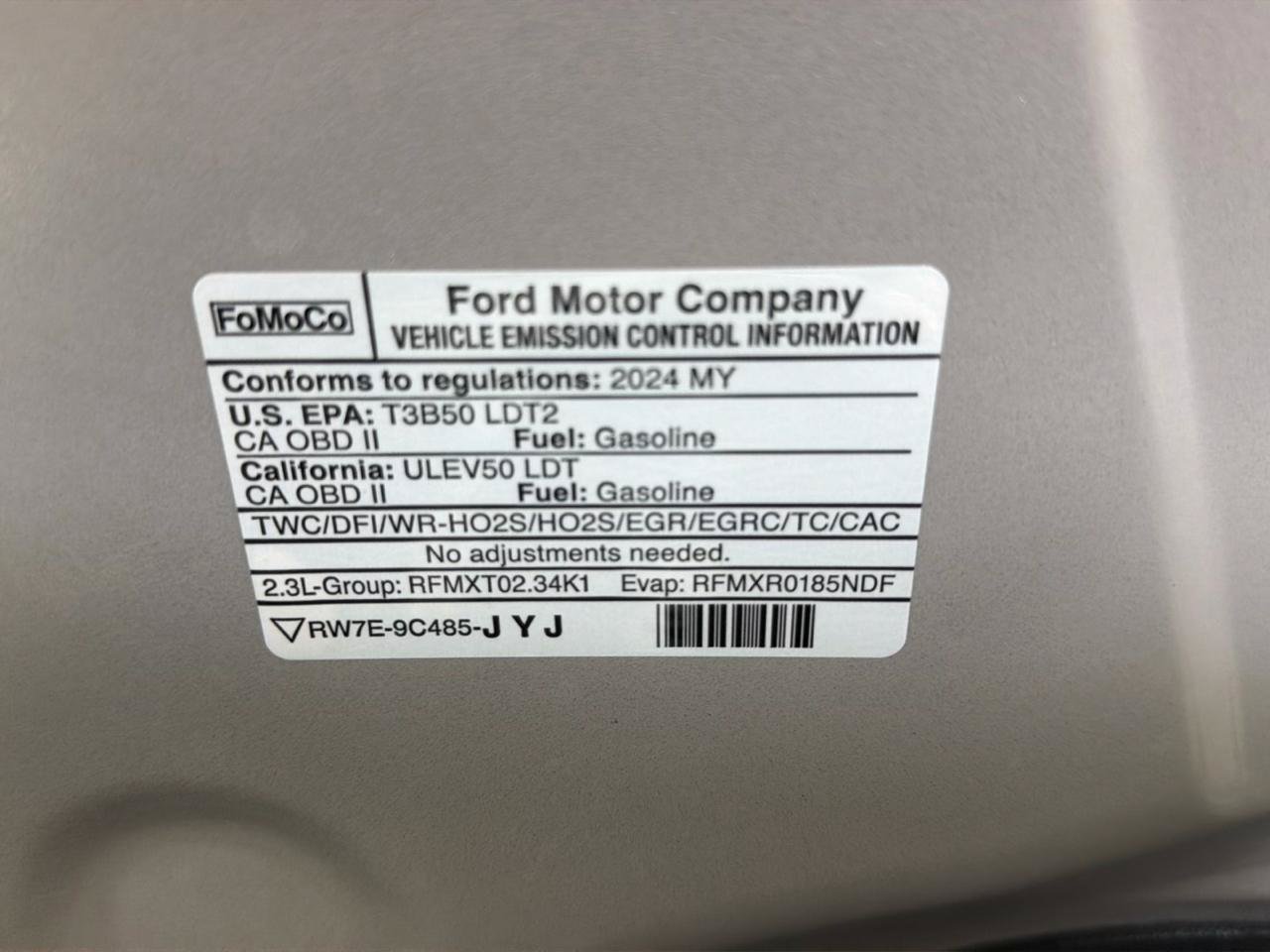 Used 2024 Ford Explorer XLT w/ Equipment Group 202A AWD/4WD image 27