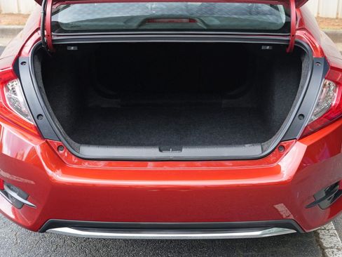 Used 2019 Honda Civic EX image 9