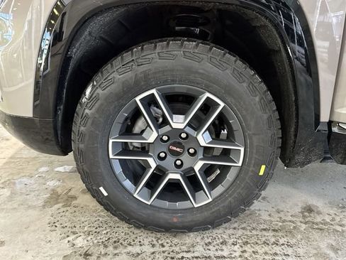 New 2026 GMC Terrain AT4 w/ Convenience Package III image 33