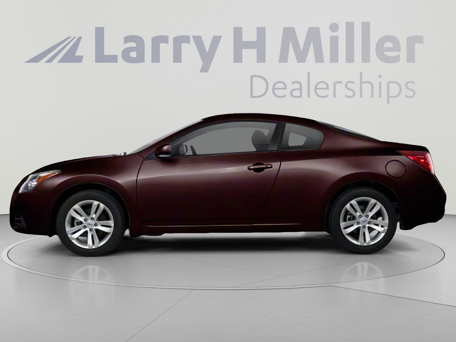 Used 2010 Nissan Altima 3.5 SR w/ Leather Pkg FWD image 3