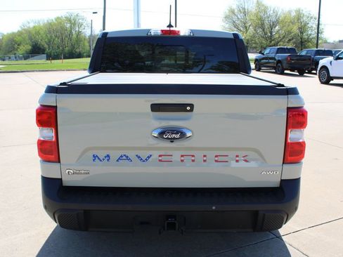 Used 2024 Ford Maverick Lariat image 14