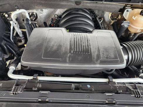 Used 2020 Chevrolet Silverado 1500 LT w/ All-Star Edition AWD/4WD image 32