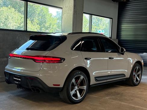 Certified 2023 Porsche Macan S AWD/4WD image 8