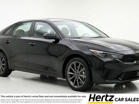 Used 2025 Kia K4 FWD image 1