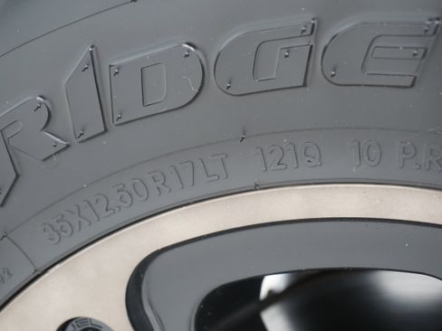 Used 2017 Jeep Wrangler 75th Anniversary image 24