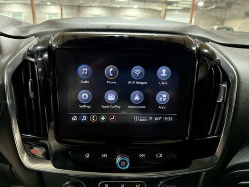 Used 2023 Chevrolet Traverse LT FWD image 21