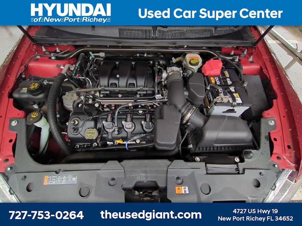 Used 2015 Ford Taurus Limited w/ Equipment Group 301A FWD image 12