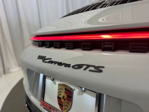 Certified 2024 Porsche 911 Carrera GTS RWD image 31