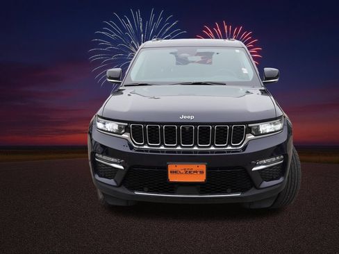 Used 2024 Jeep Grand Cherokee Limited w/ Luxury Tech Group II AWD/4WD image 12